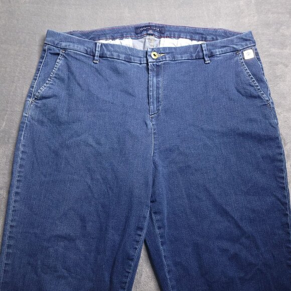 Tommy Hilfiger Womens Tapered Leg Jeans Plus Size 18W High Rise Medium Wash - Picture 5 of 8